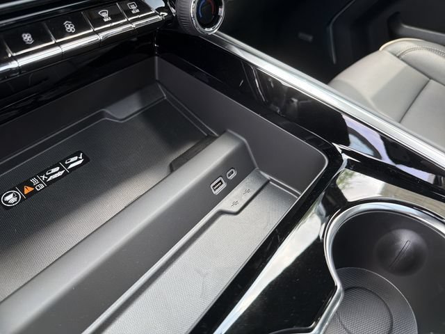 2026 Chevrolet Tahoe Premier - Photo 30