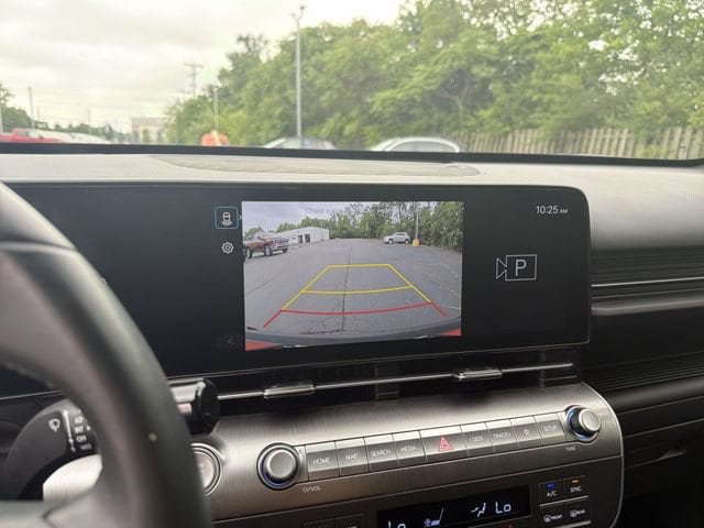 2025 Hyundai Kona SEL - Photo 25