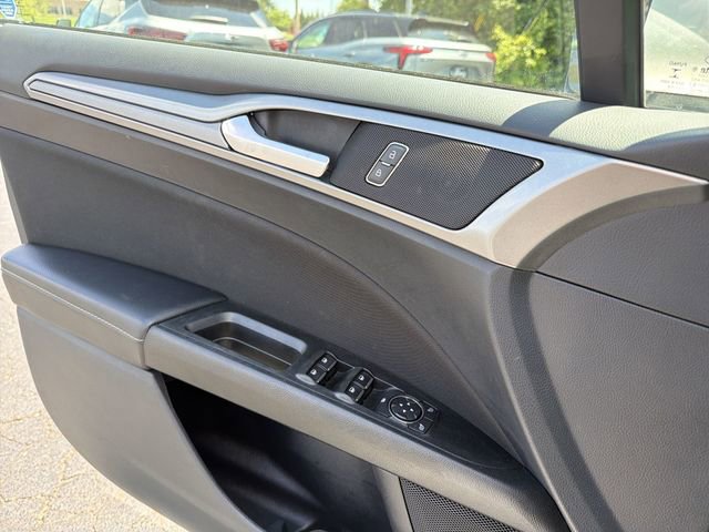 2019 Ford Fusion - Photo 22