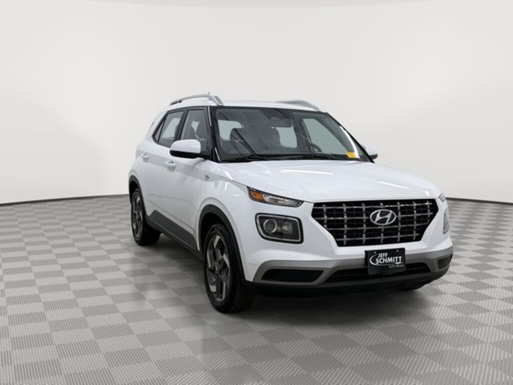Used 2025 Hyundai Venue SEL SUV