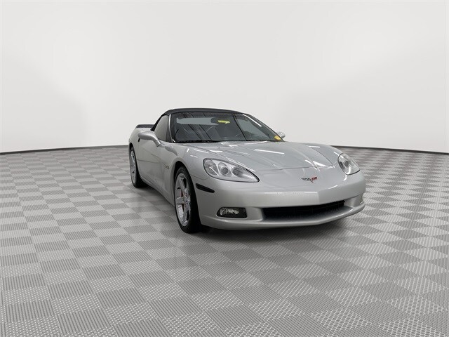 2009 Chevrolet Corvette Convertible photo 2