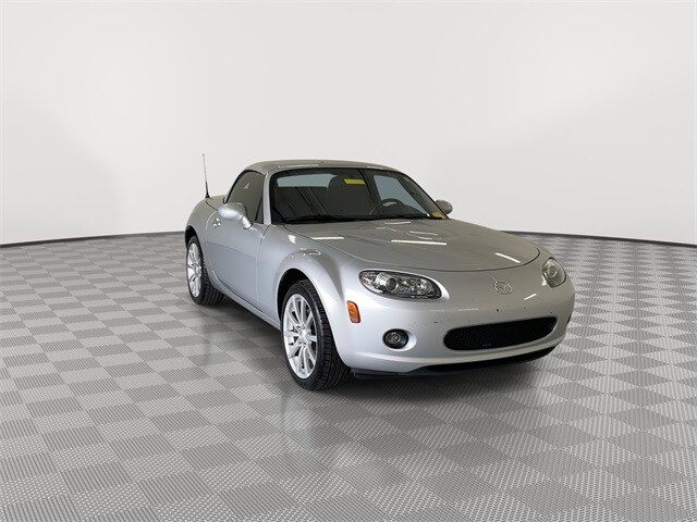 2008 Mazda MX-5 Miata Miata Touring photo 2