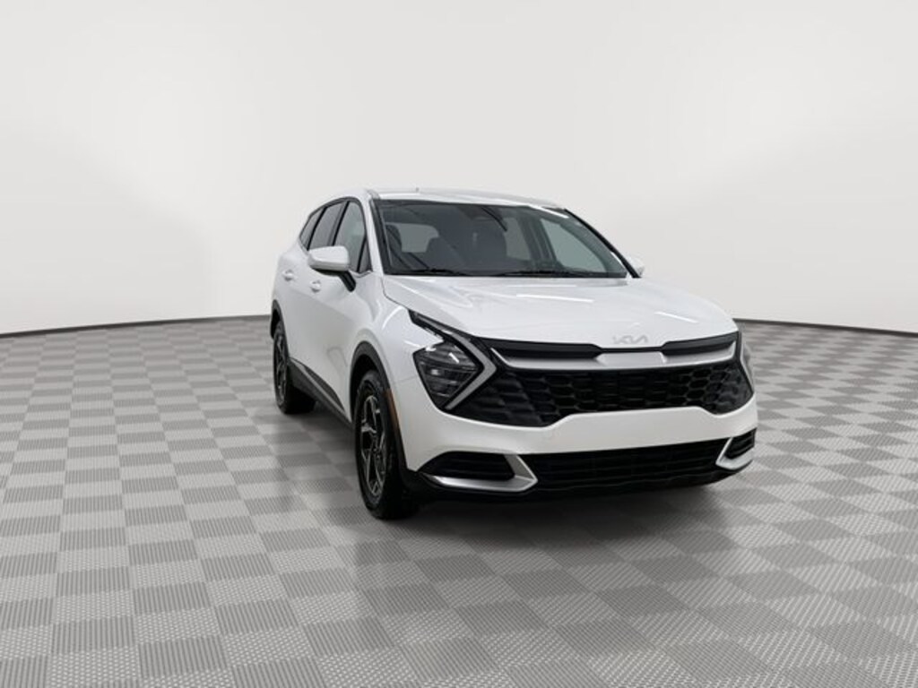 Used 2024 Kia Sportage LX SUV