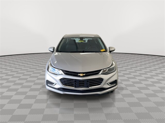 2018 Chevrolet Cruze Premier photo 3