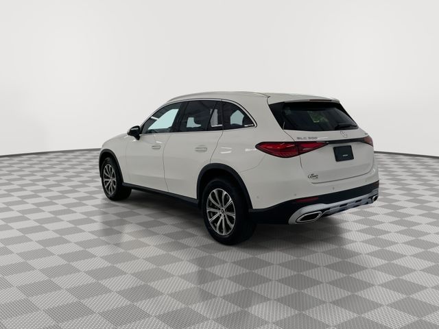 2025 Mercedes-Benz GLC Base - Photo 7