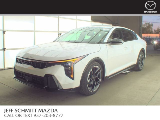 2025 Kia K4 GT-Line AT's photo
