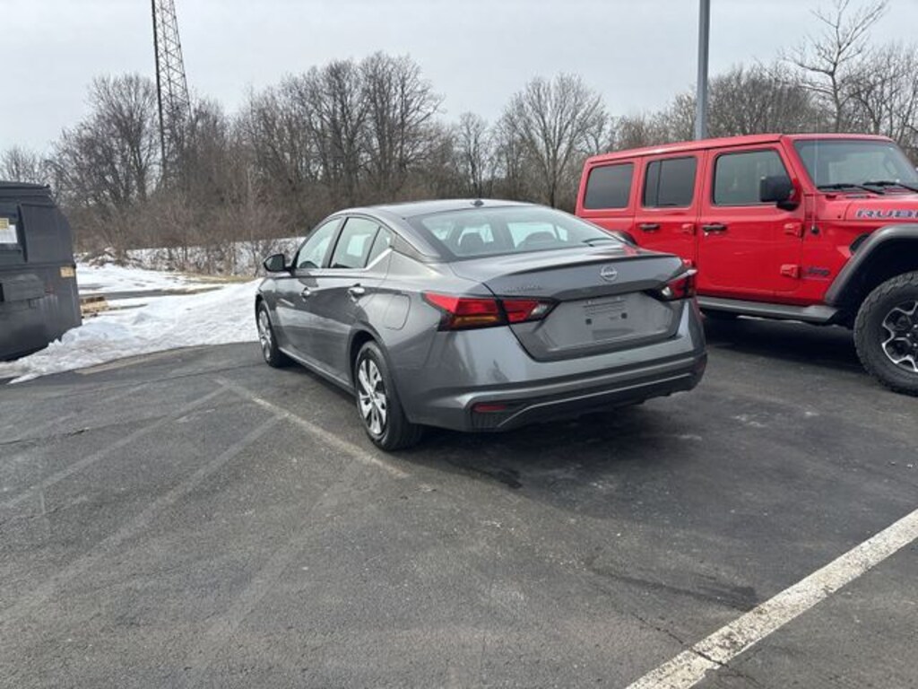 Used 2025 Nissan Altima S Sedan