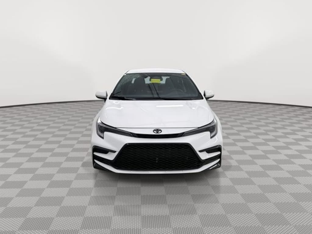 Used 2025 Toyota Corolla SE Sedan