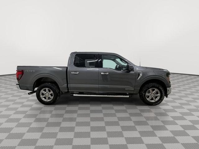 2025 Ford F-150 XLT - Photo 12
