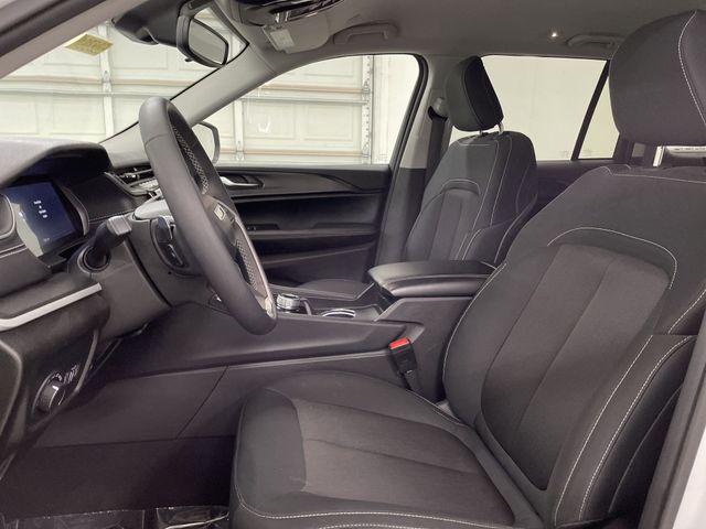 2024 Jeep Grand Cherokee Laredo - Photo 20