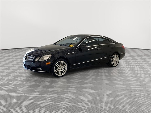 2010 Mercedes Benz E Coupe photo 4