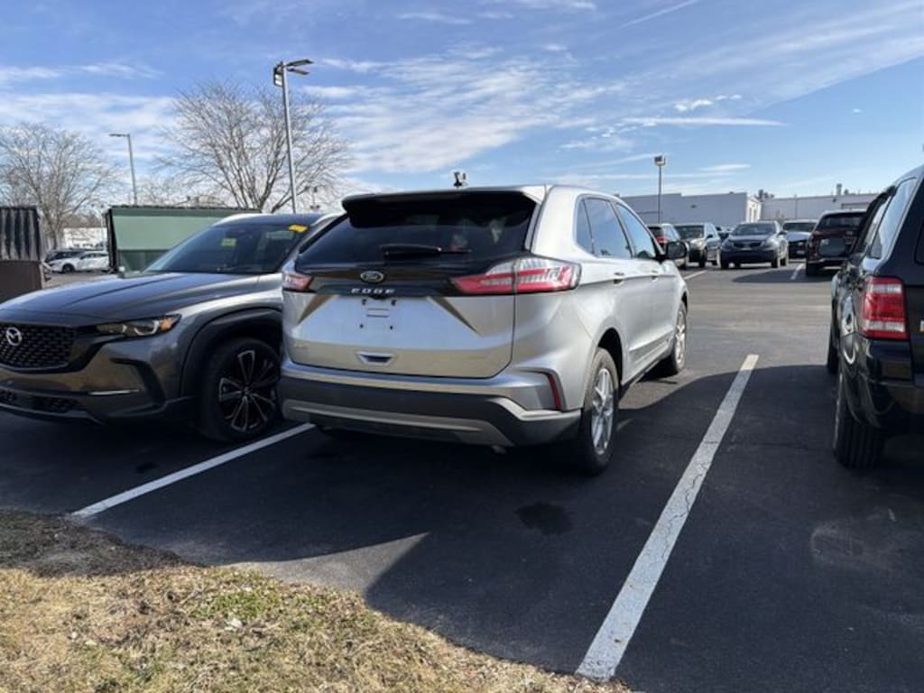 Used 2022 Ford Edge SUV