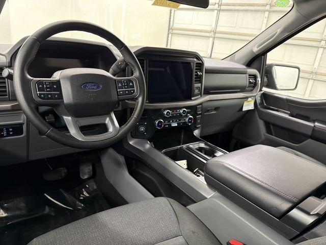 2025 Ford F-150 XLT - Photo 17