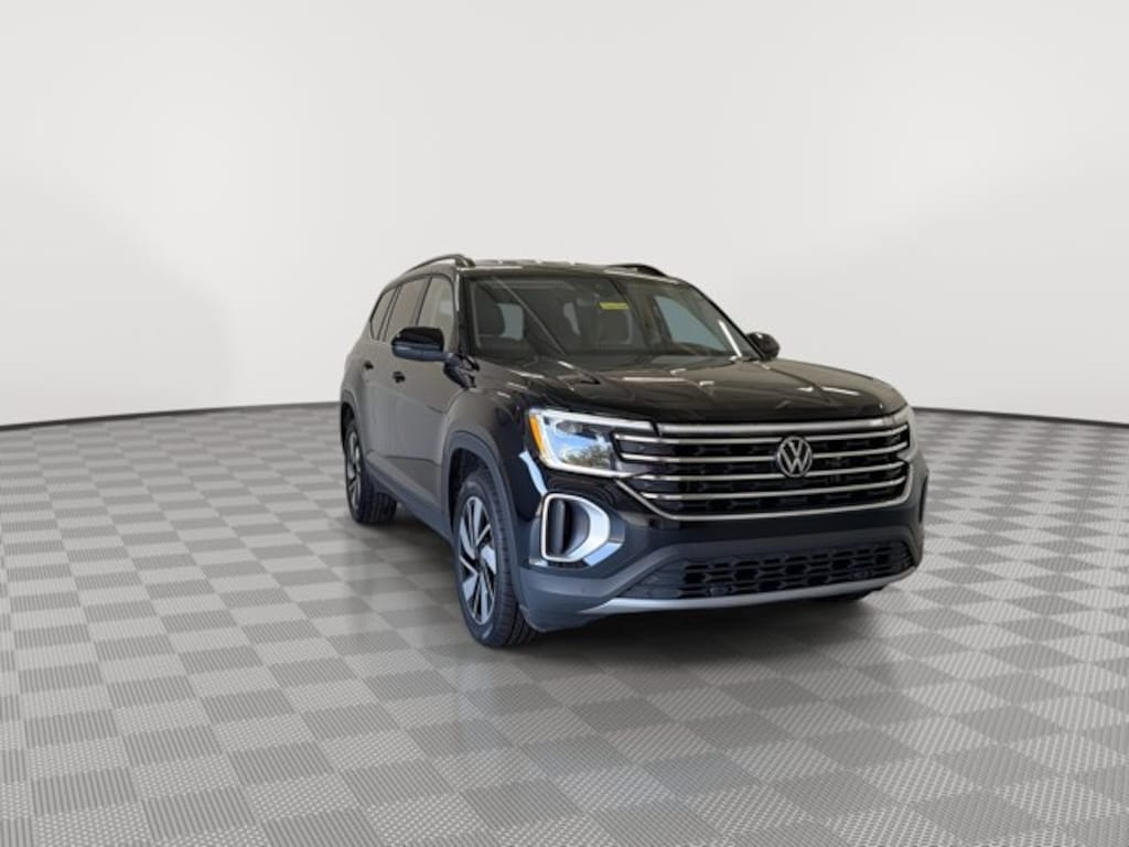 Used 2024 Volkswagen Atlas 2.0T SE w/Technology SUV