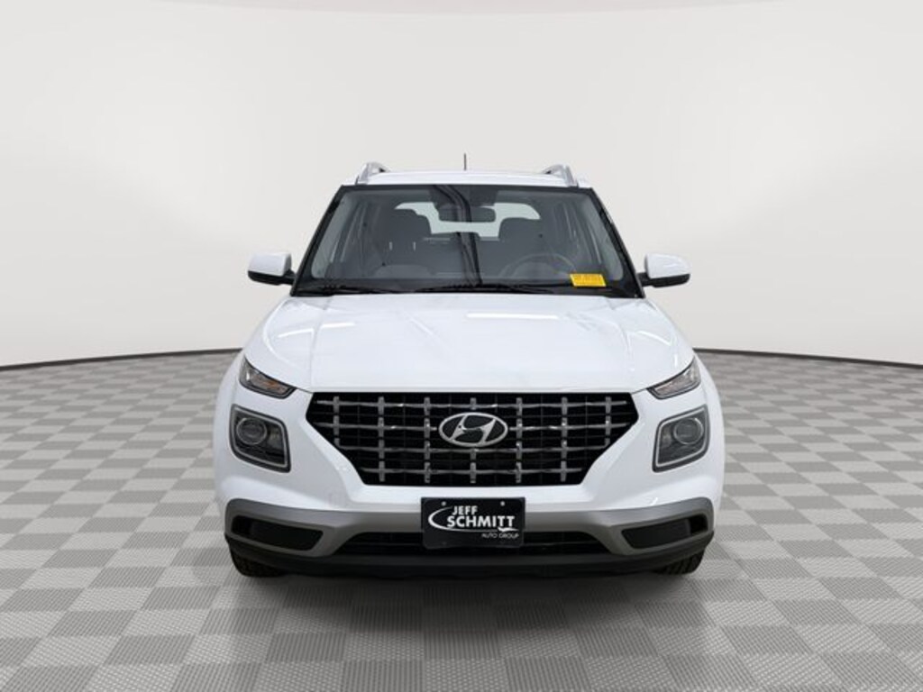 Used 2025 Hyundai Venue SEL SUV