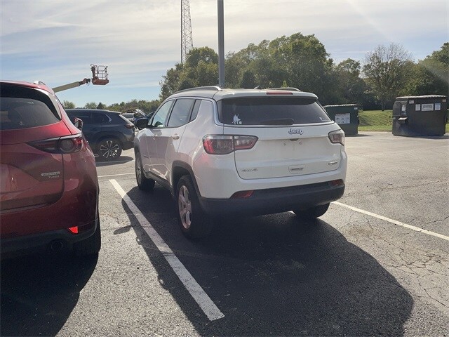 2018 Jeep Compass Latitude photo 3