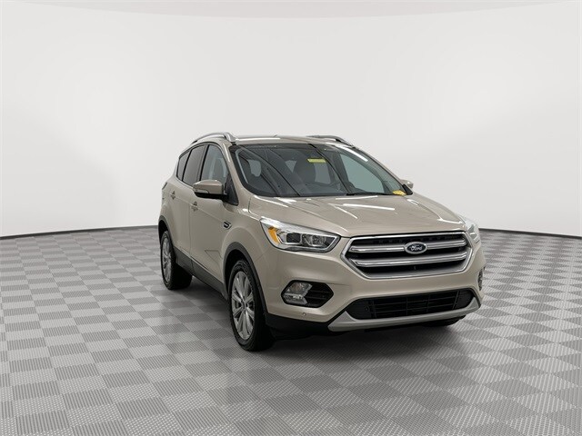 2017 Ford Escape Titanium photo 2