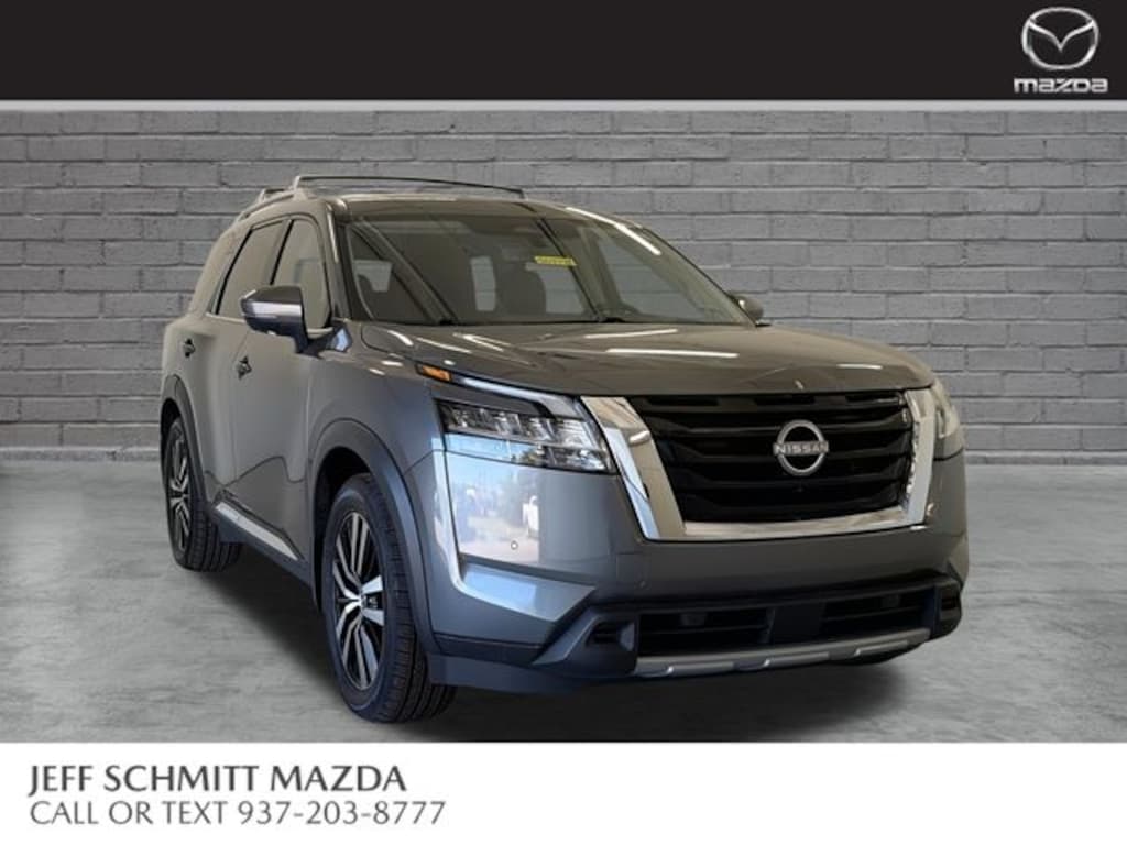 Used 2024 Nissan Pathfinder Platinum SUV