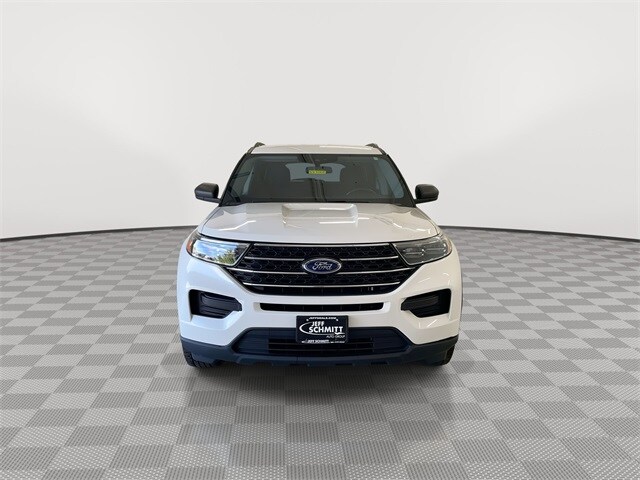 2022 Ford Explorer XLT photo 3
