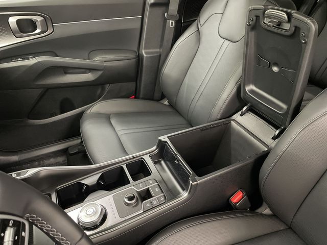 2025 Kia Sorento EX - Photo 24