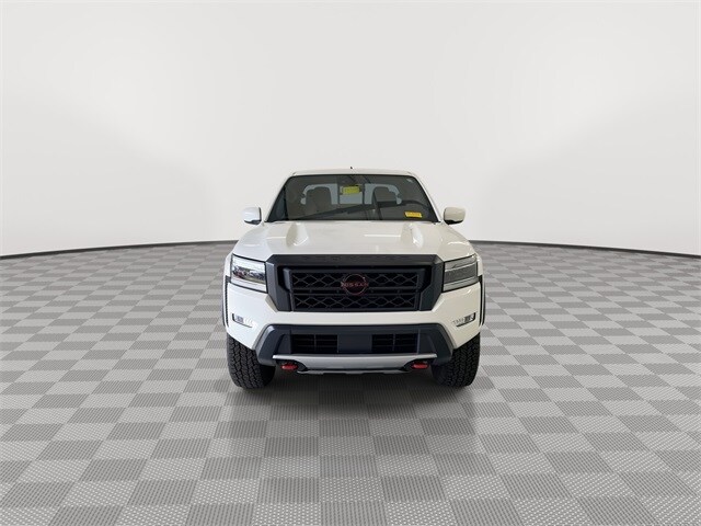 2022 Nissan Frontier PRO-4X photo 3