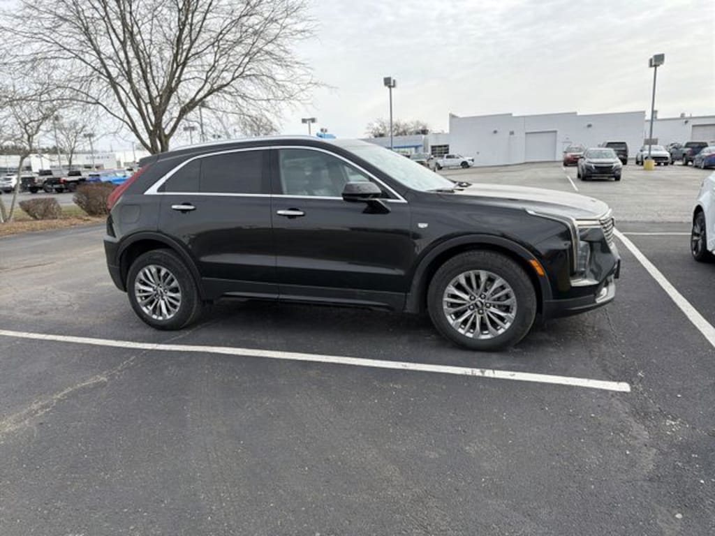 Used 2025 CADILLAC XT4 Premium Luxury SUV