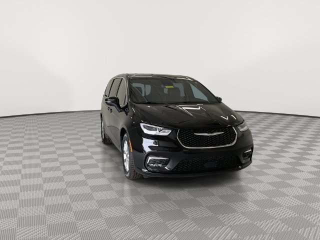 2C4RC1GGXTR197955