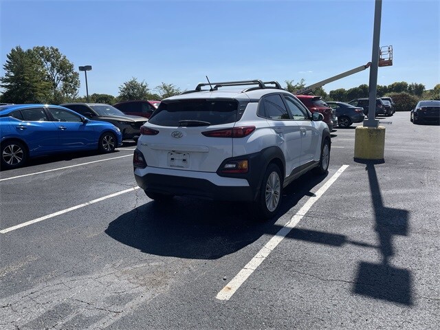 2018 Hyundai Kona SEL photo 2