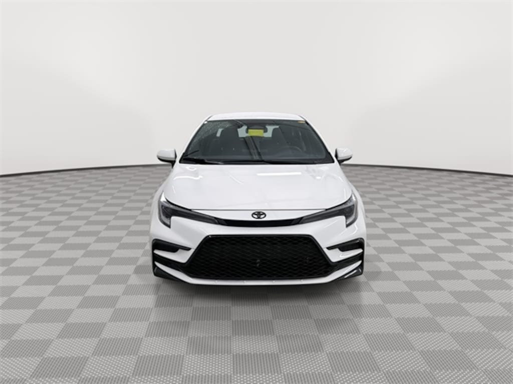 Used 2025 Toyota Corolla SE Sedan