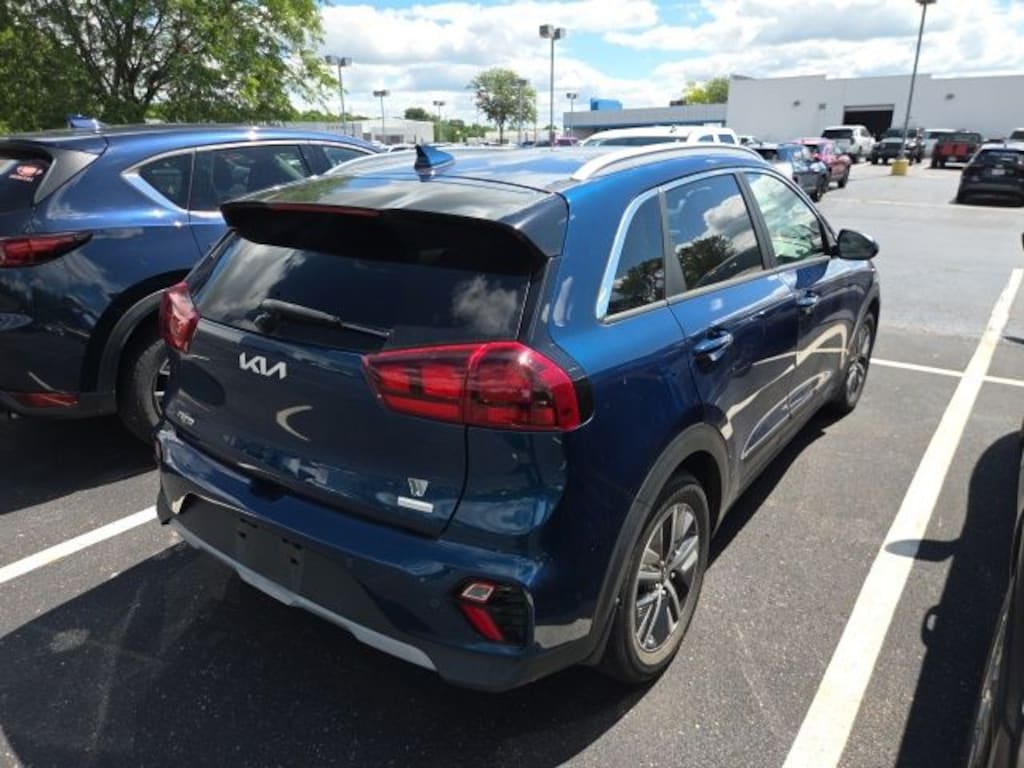 Used 2022 Kia Niro SUV
