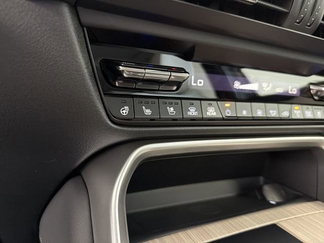 2026 Mazda CX-90 Premium Package - Photo 30