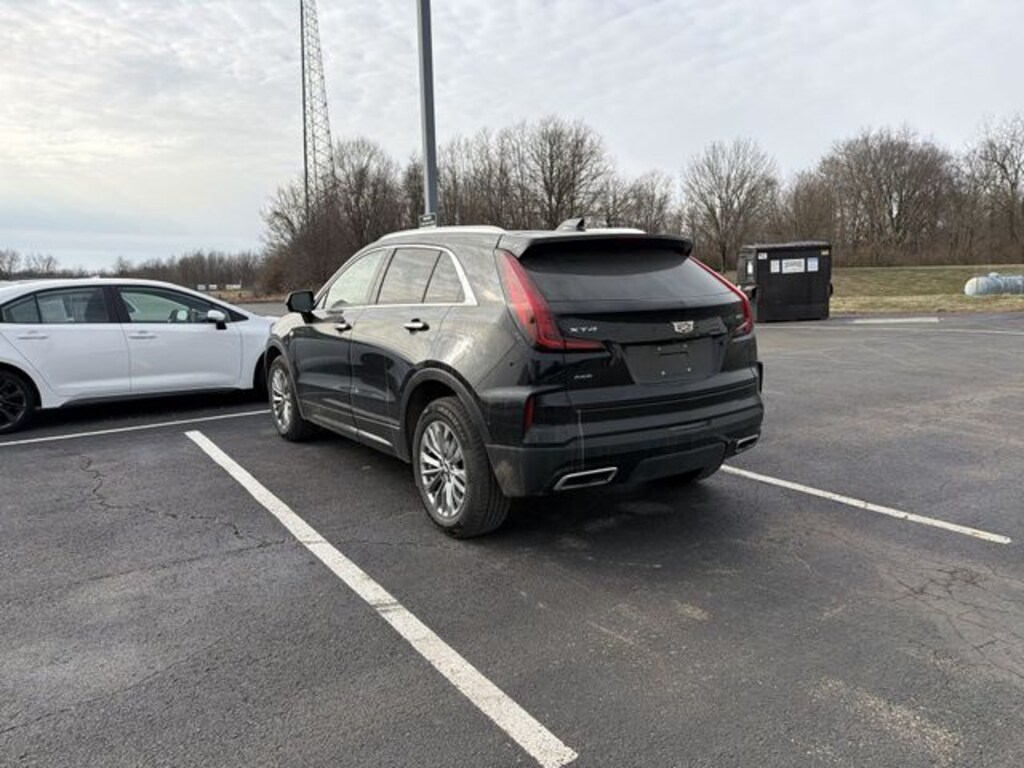 Used 2025 CADILLAC XT4 Premium Luxury SUV