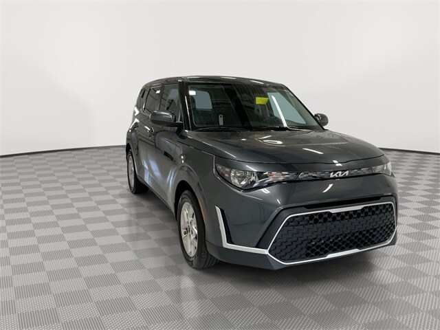 2024 Kia Soul S photo 2