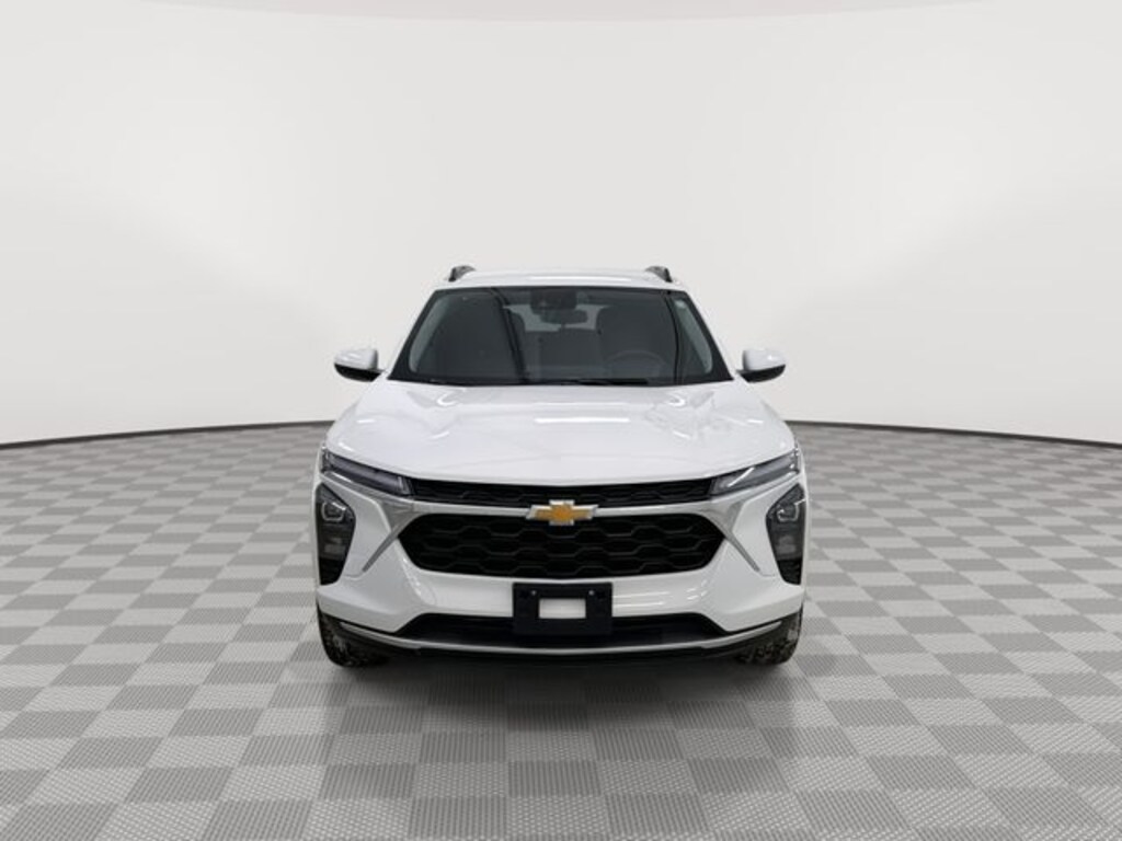 Used 2025 Chevrolet Trax LT SUV