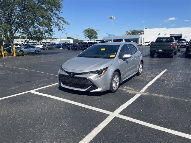 2022 Toyota Corolla SE photo 3