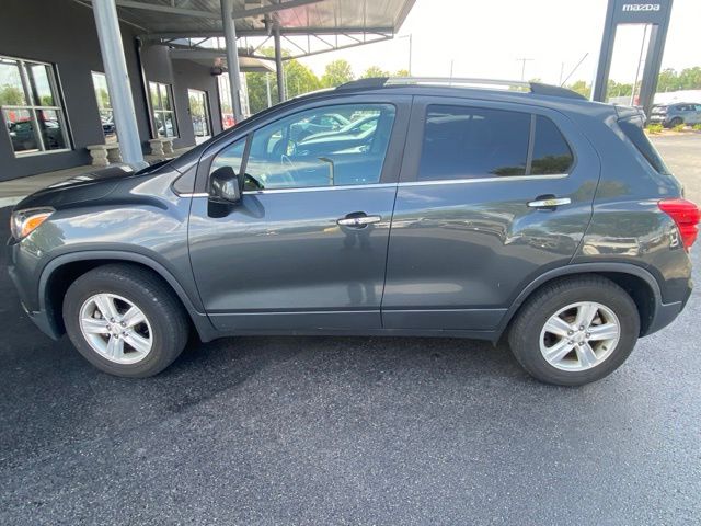 Used 2018 Chevrolet Trax LT with VIN KL7CJPSB5JB727560 for sale in Beavercreek, OH