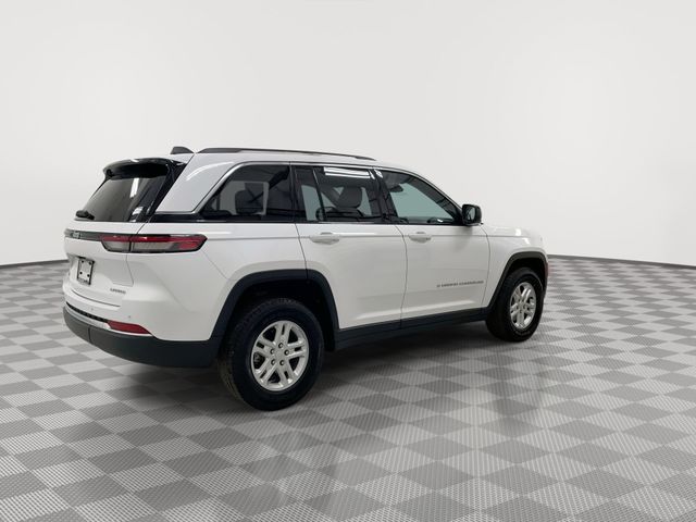 2024 Jeep Grand Cherokee Laredo - Photo 12