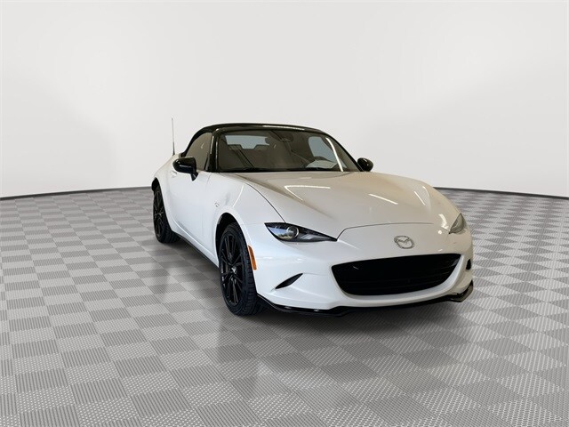 2024 Mazda MX-5 Miata Miata photo 2