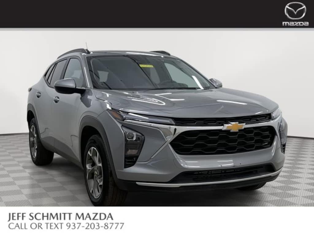 Used 2025 Chevrolet Trax LT SUV
