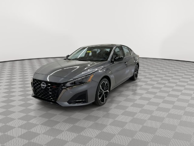 Used 2025 Nissan Altima SR Sedan