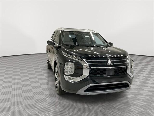2025 Mitsubishi Outlander Platinum photo 3