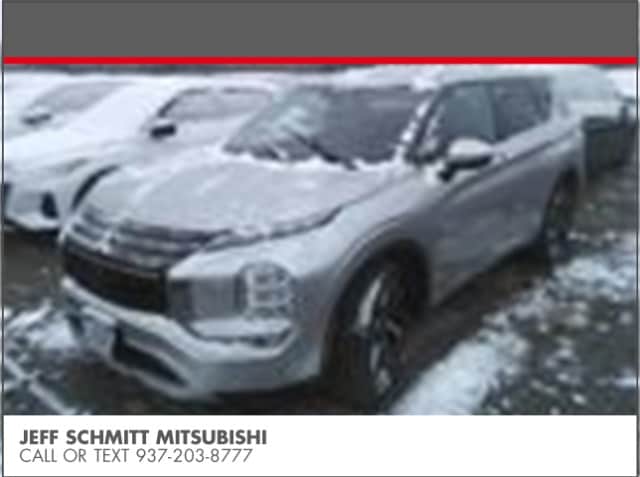 2024 Mitsubishi Outlander SE's photo