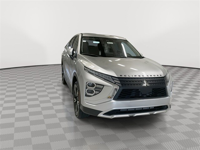 2025 Mitsubishi Eclipse Cross SE photo 2