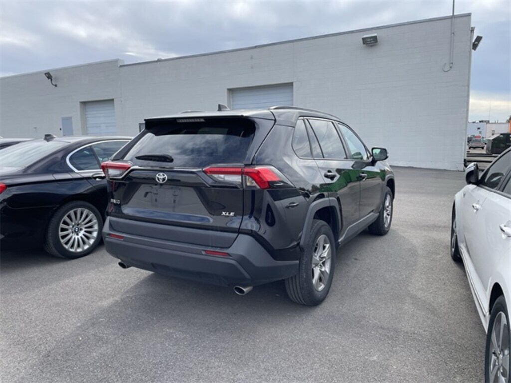 Used 2023 Toyota RAV4 XLE SUV