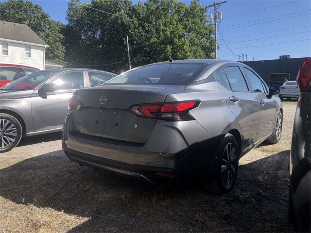 2024 Nissan Versa 1.6 S photo 2