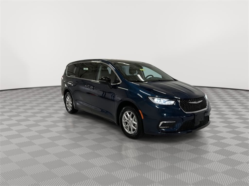 Used 2024 Chrysler Pacifica Touring L Van Passenger Van