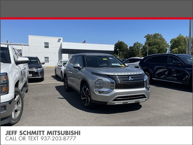 2023 Mitsubishi Outlander Plug-In Hybrid SE
