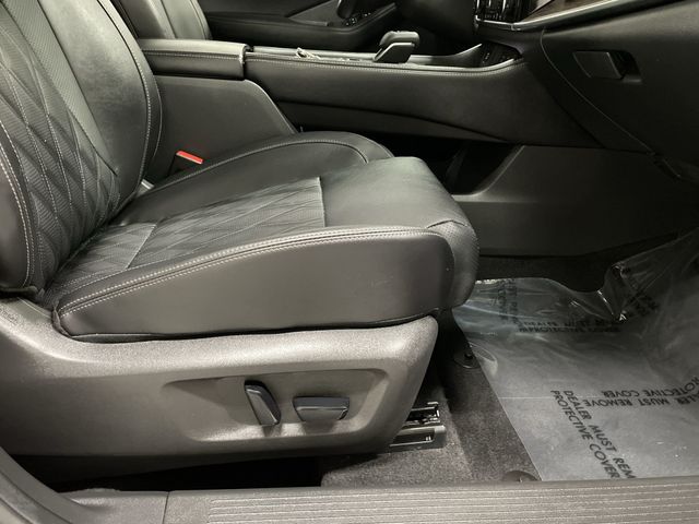 2024 Nissan Rogue Platinum - Photo 21