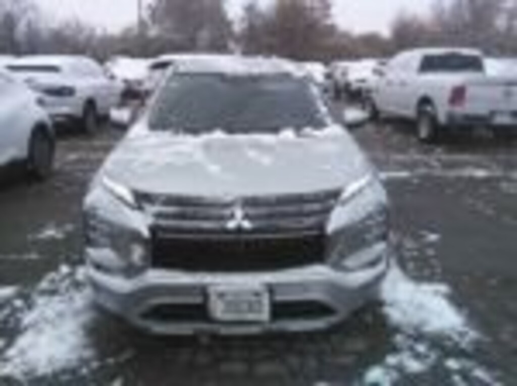 Used 2024 Mitsubishi Outlander SE SUV