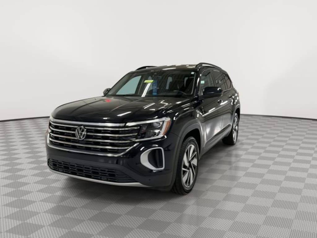Used 2024 Volkswagen Atlas 2.0T SE w/Technology SUV